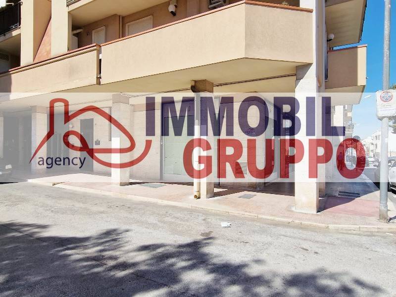 negozio in affitto ad Andria