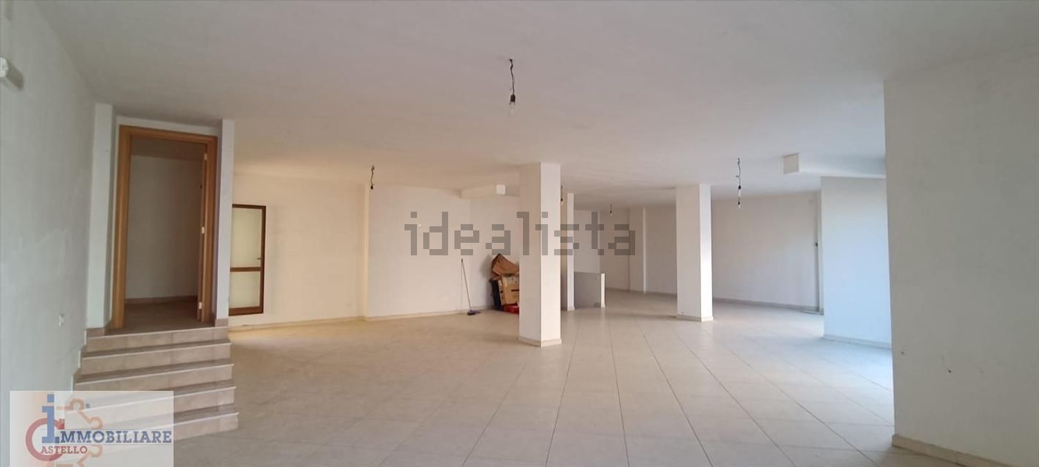 locale commerciale in affitto ad Andria