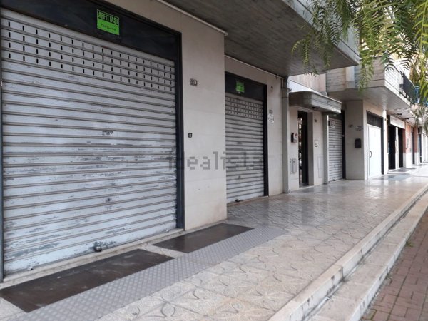 locale commerciale in affitto ad Andria