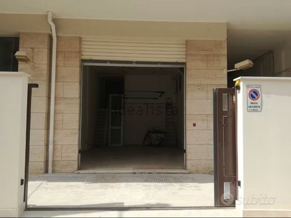 locale commerciale in affitto ad Andria