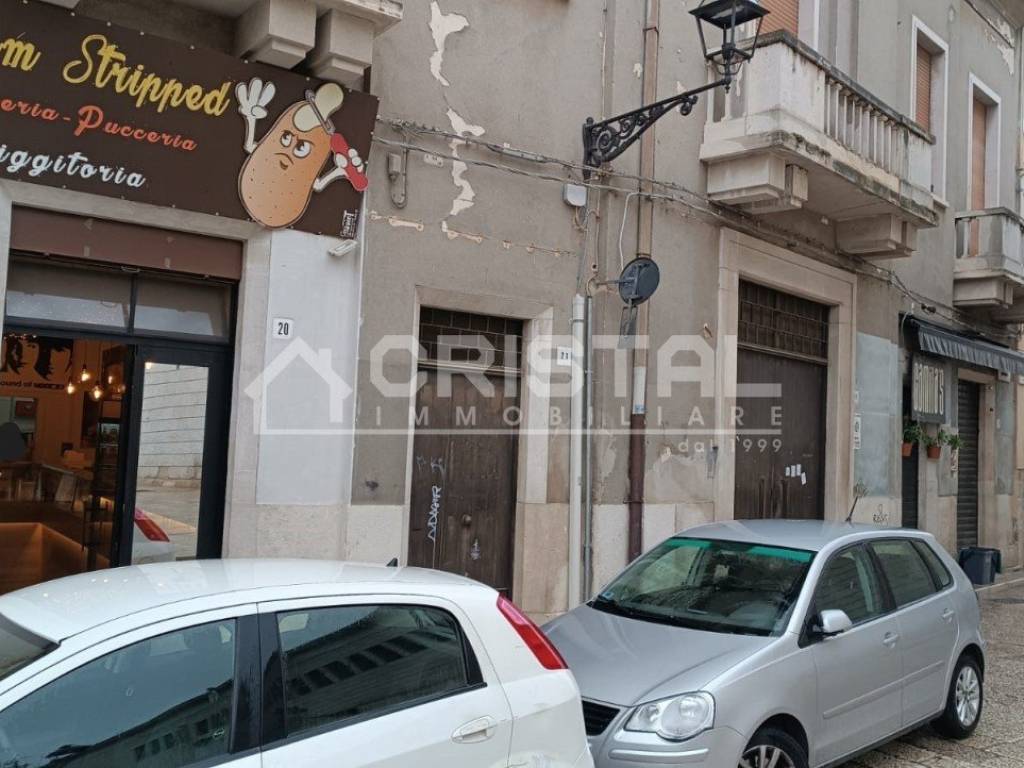 negozio in affitto ad Andria in zona Centro Storico