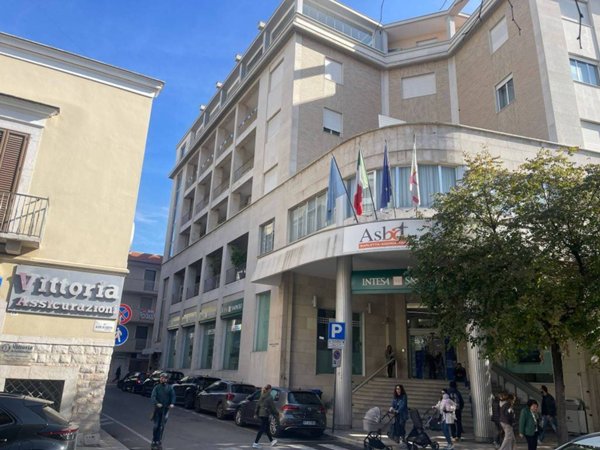 ufficio in affitto ad Andria