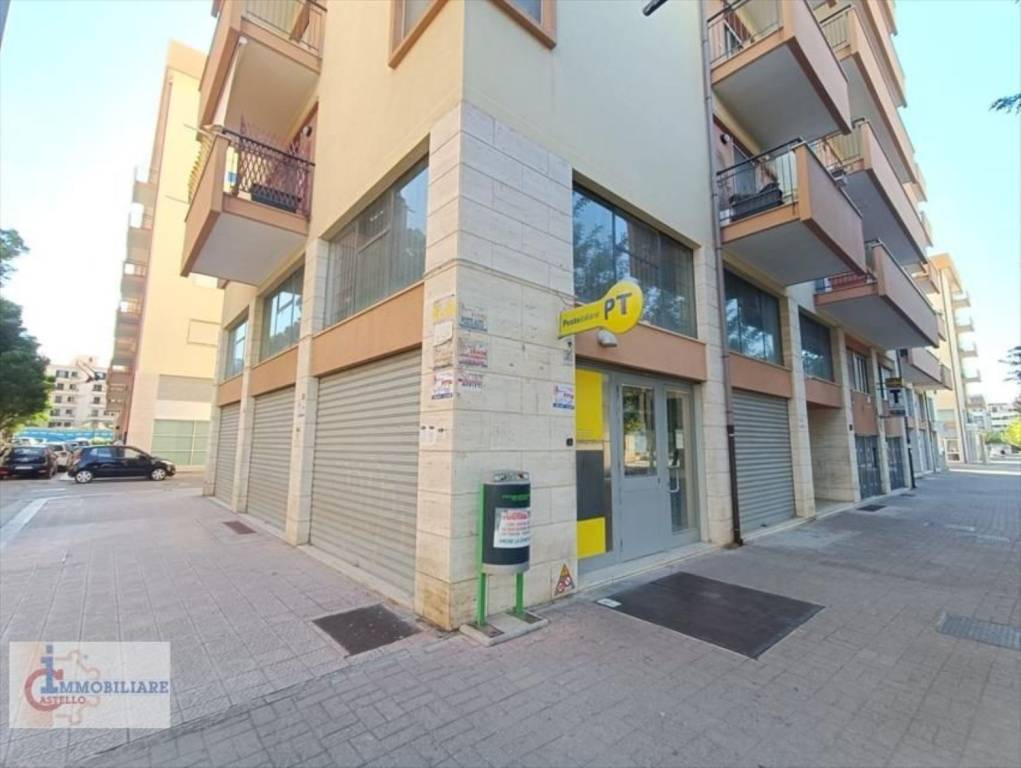 negozio in affitto ad Andria