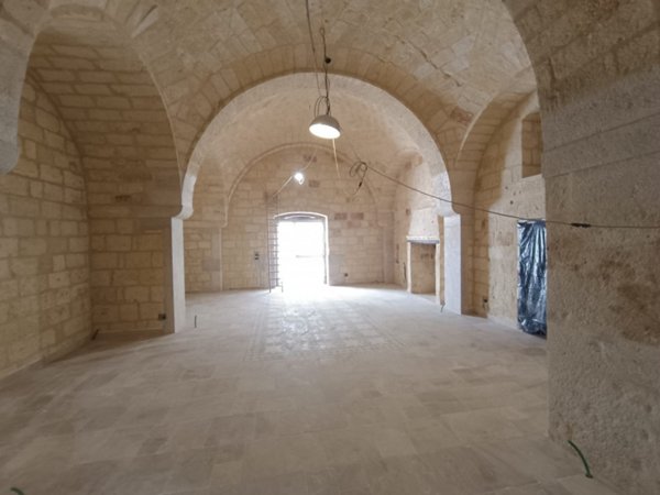 negozio in affitto ad Andria