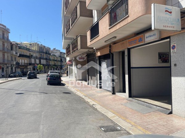 locale commerciale in affitto ad Andria