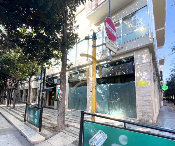 negozio in affitto ad Andria in zona Centro Storico