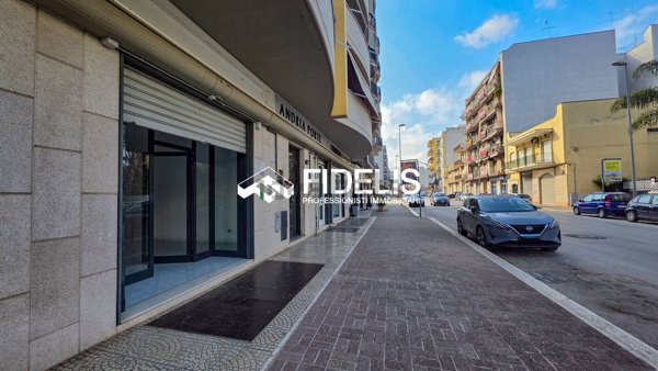 locale commerciale in affitto ad Andria