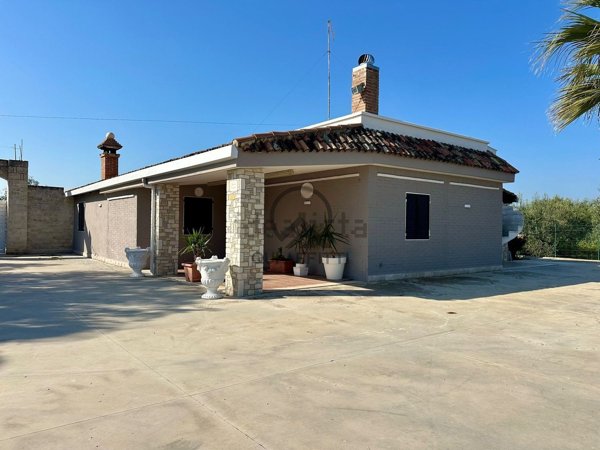 casa indipendente in affitto ad Andria in zona Castel del Monte