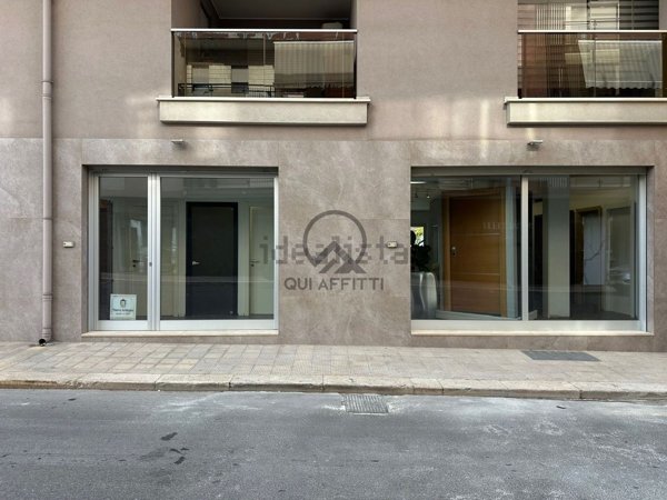 locale commerciale in affitto ad Andria