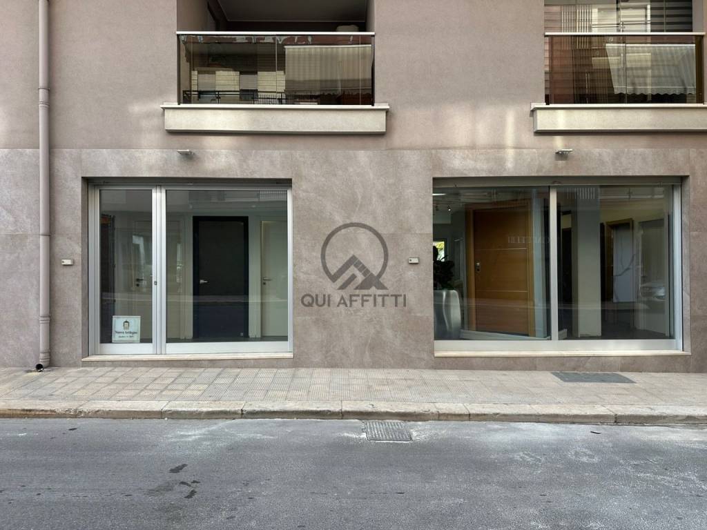 negozio in affitto ad Andria