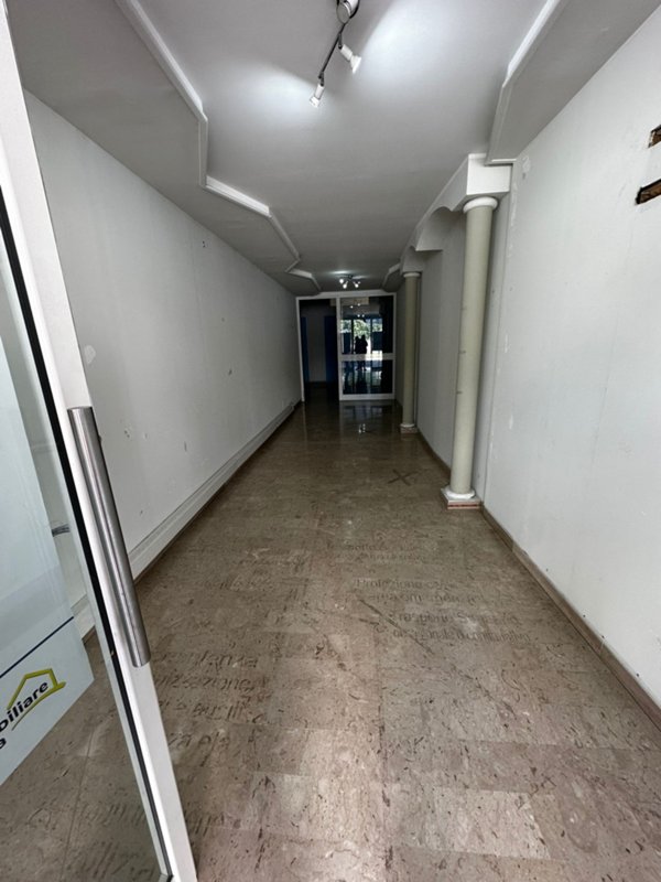 locale commerciale in affitto ad Andria