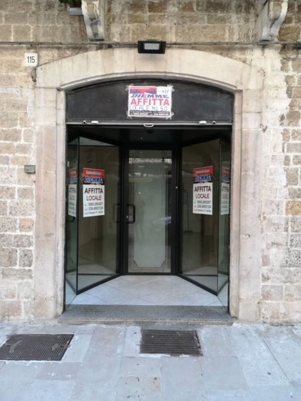 locale commerciale in affitto a Barletta in zona Centro Città