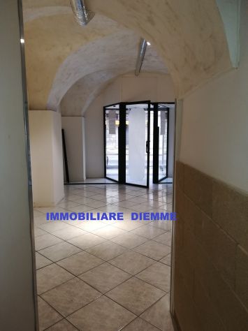 negozio in affitto a Barletta in zona Centro Città