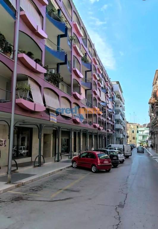 negozio in affitto a Barletta in zona Settefrati