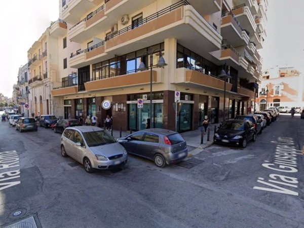 negozio in affitto a Barletta in zona Settefrati