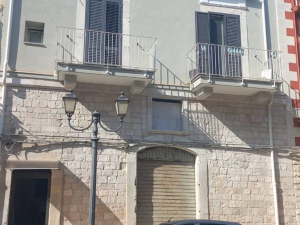 negozio in affitto a Barletta in zona Fiumara