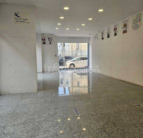 negozio in affitto a Barletta in zona Centro Città