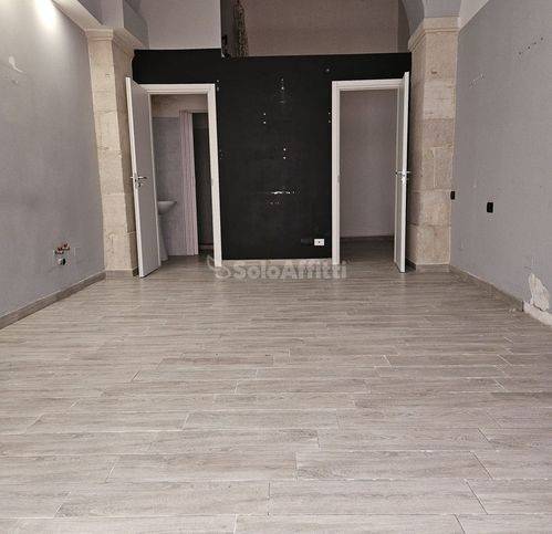 negozio in affitto a Barletta in zona Centro Città
