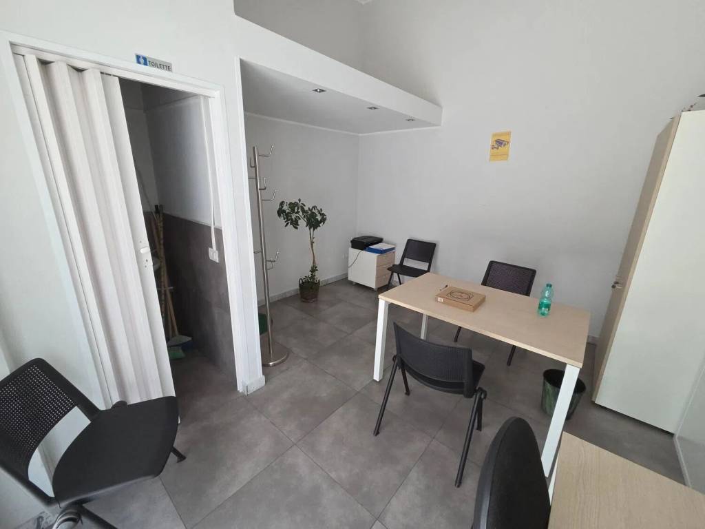 ufficio in affitto a Barletta in zona Fiumara