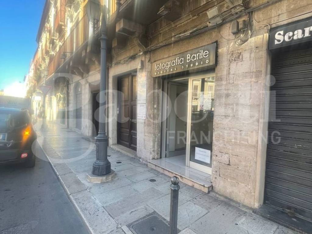 negozio in affitto a Barletta in zona Centro Città
