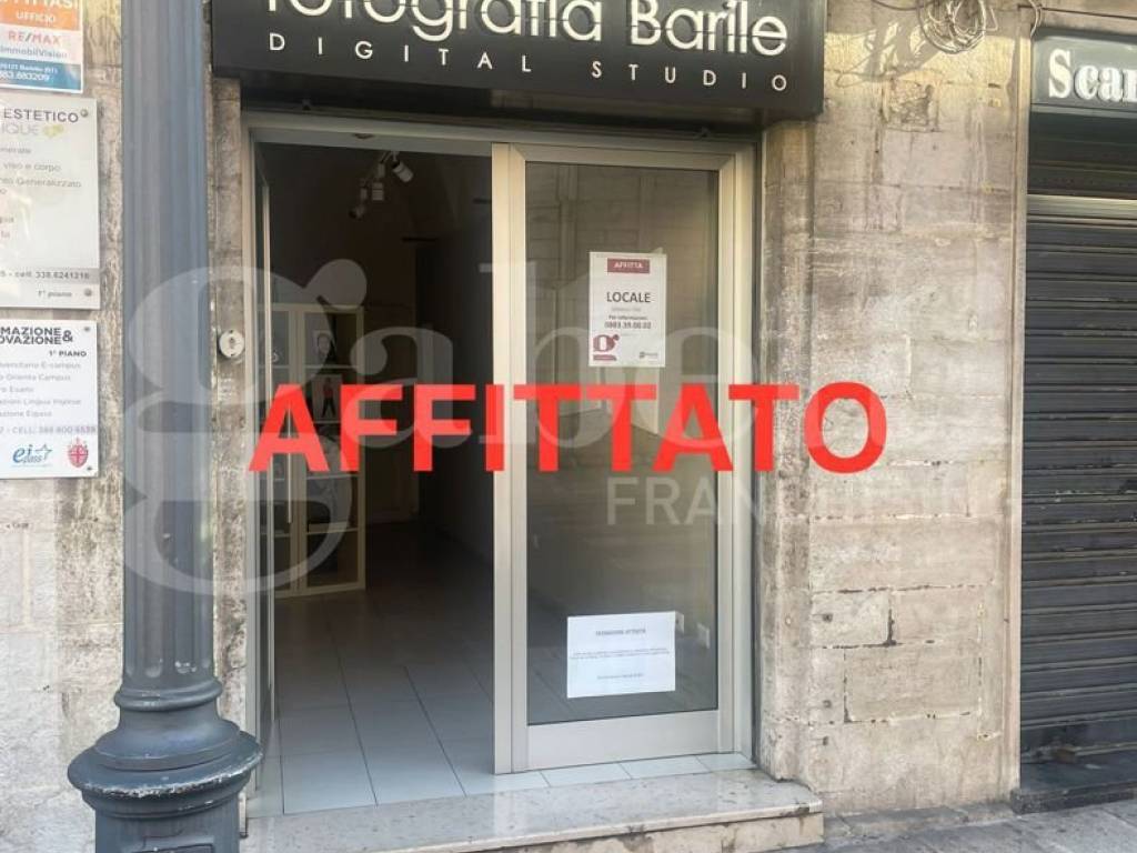 negozio in affitto a Barletta in zona Centro Città