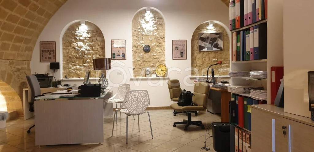 negozio in affitto a Barletta in zona Centro Città