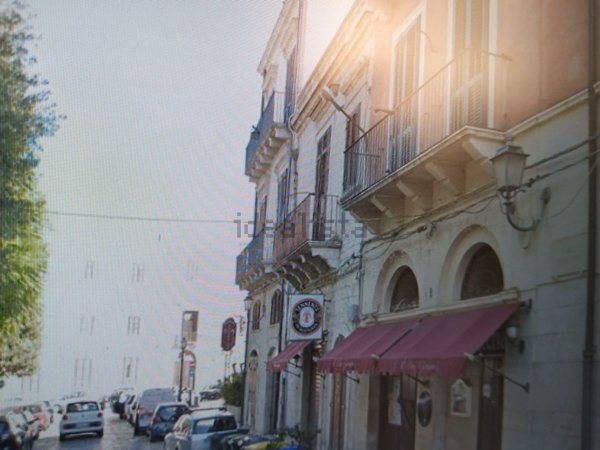 locale commerciale in affitto a Barletta