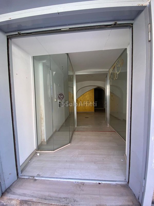 locale commerciale in affitto a Barletta in zona Centro Città