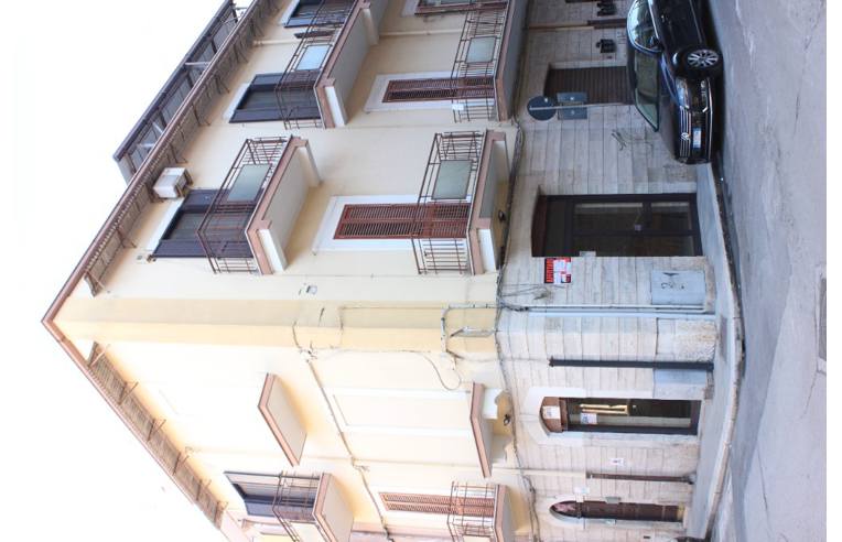 locale commerciale in affitto a Barletta