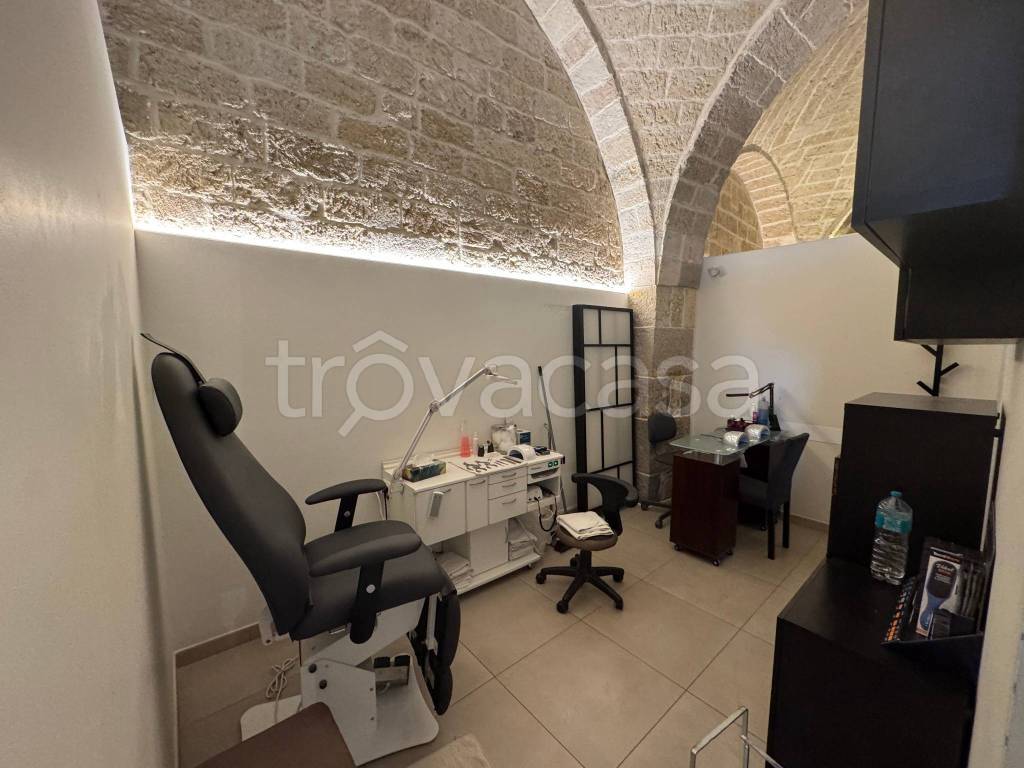 negozio in affitto a Barletta in zona Centro Città