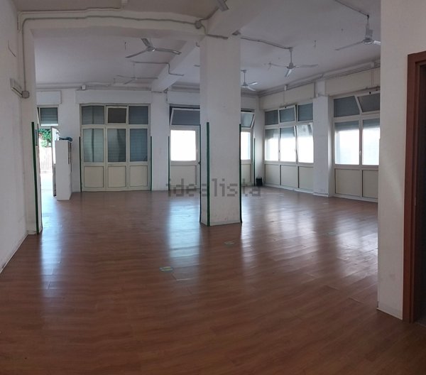 locale commerciale in affitto a Barletta in zona Settefrati