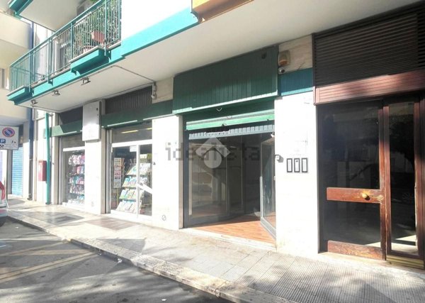locale commerciale in affitto a Barletta