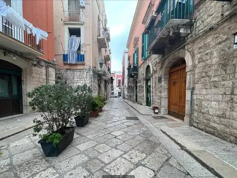 negozio in affitto a Barletta in zona Centro Città