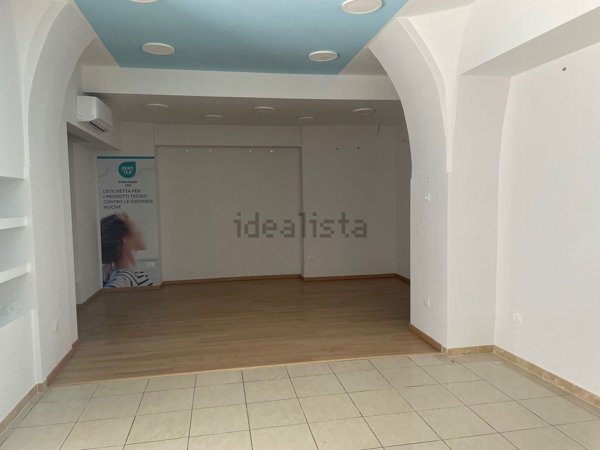 locale commerciale in affitto a Barletta in zona Centro Città