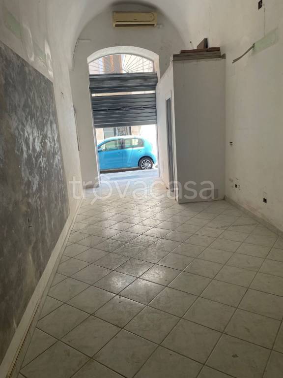 negozio in affitto a Barletta in zona Centro Città