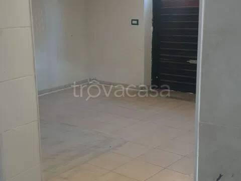 negozio in affitto a Barletta in zona Settefrati