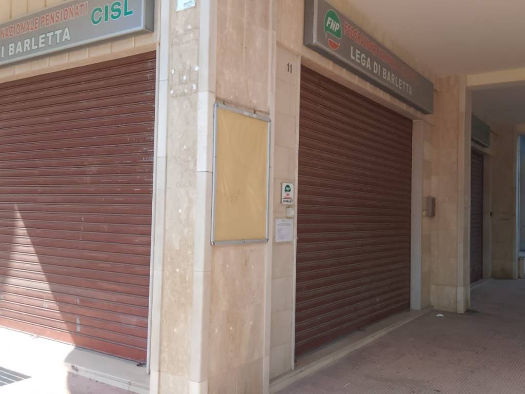 negozio in affitto a Barletta in zona Borgovilla