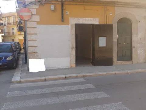 locale commerciale in affitto a Barletta in zona Patalini