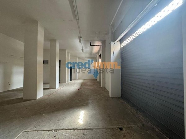 negozio in affitto a Bisceglie in zona Centro Città
