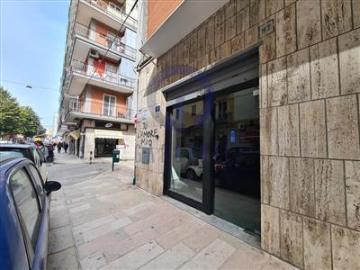locale commerciale in affitto a Bisceglie