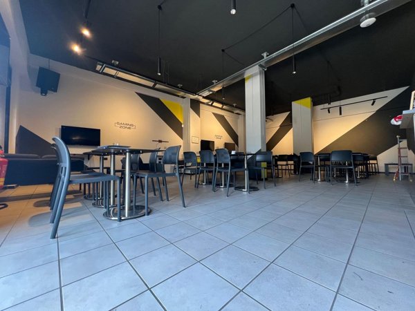 locale commerciale in affitto a Bisceglie