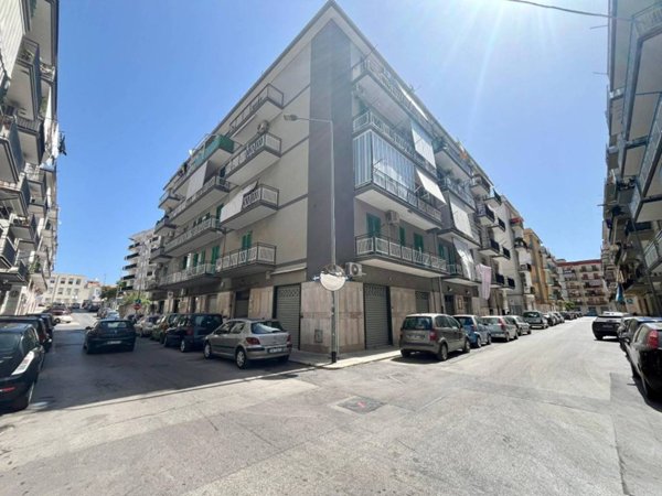 negozio in affitto a Bisceglie