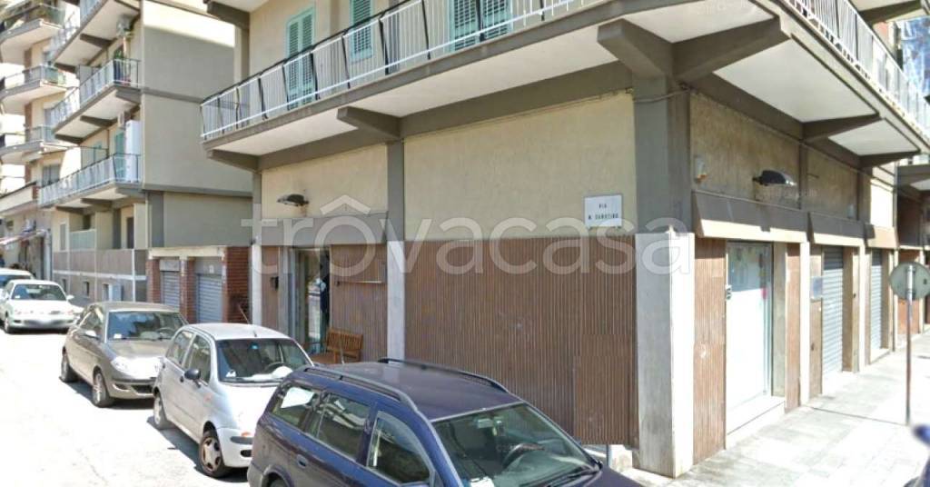 negozio in affitto a Bisceglie