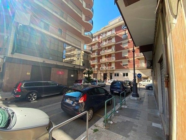 locale commerciale in affitto a Bisceglie
