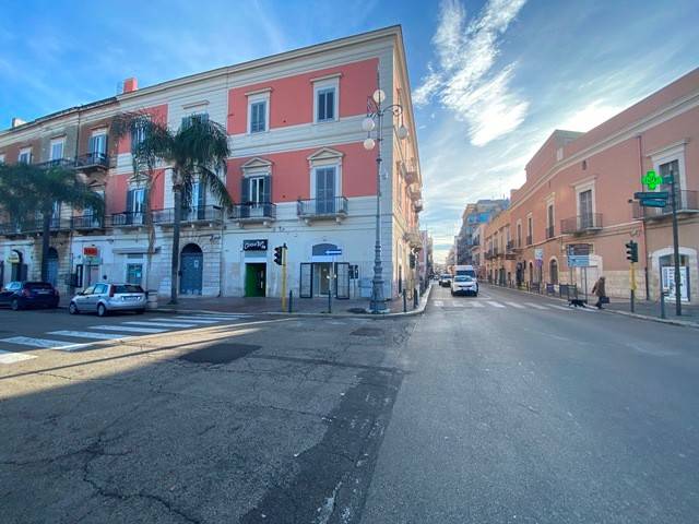 negozio in affitto a Bisceglie in zona Centro Città