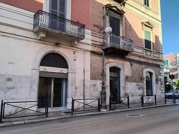 negozio in affitto a Bisceglie in zona Centro Città