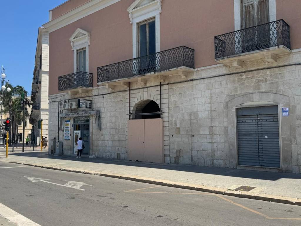 negozio in affitto a Bisceglie