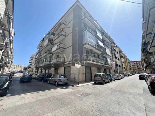 negozio in affitto a Bisceglie