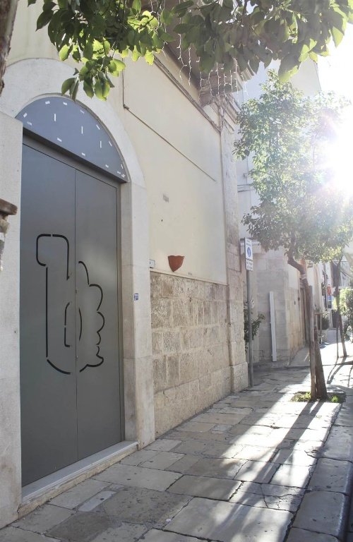 locale commerciale in affitto a Canosa di Puglia