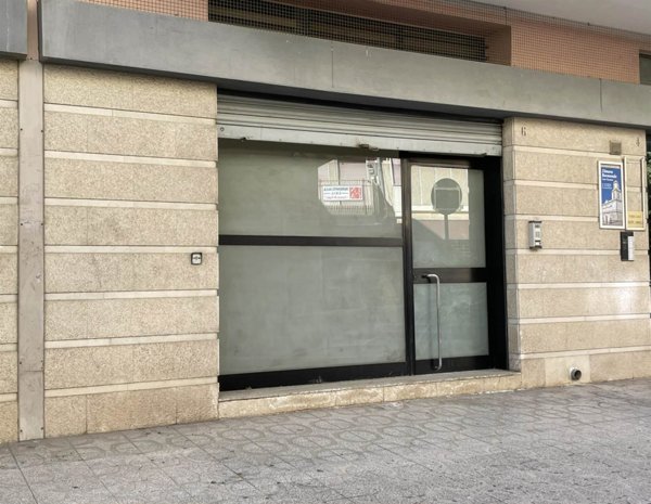 locale commerciale in affitto a Canosa di Puglia
